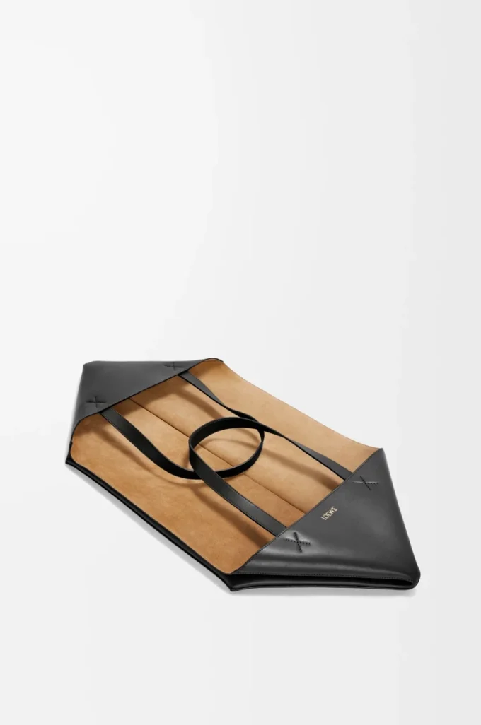 Bolso Puzzle Fold XXL en piel de becerro brillante Negro Bolso Puzzle Fold XXL en piel de becerro brillante Negro