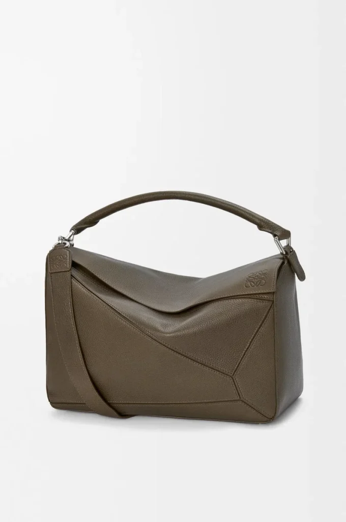 Bolso Puzzle grande en piel de becerro granulada flexible color tundra Bolso Puzzle grande en piel de becerro granulada flexible color tundra