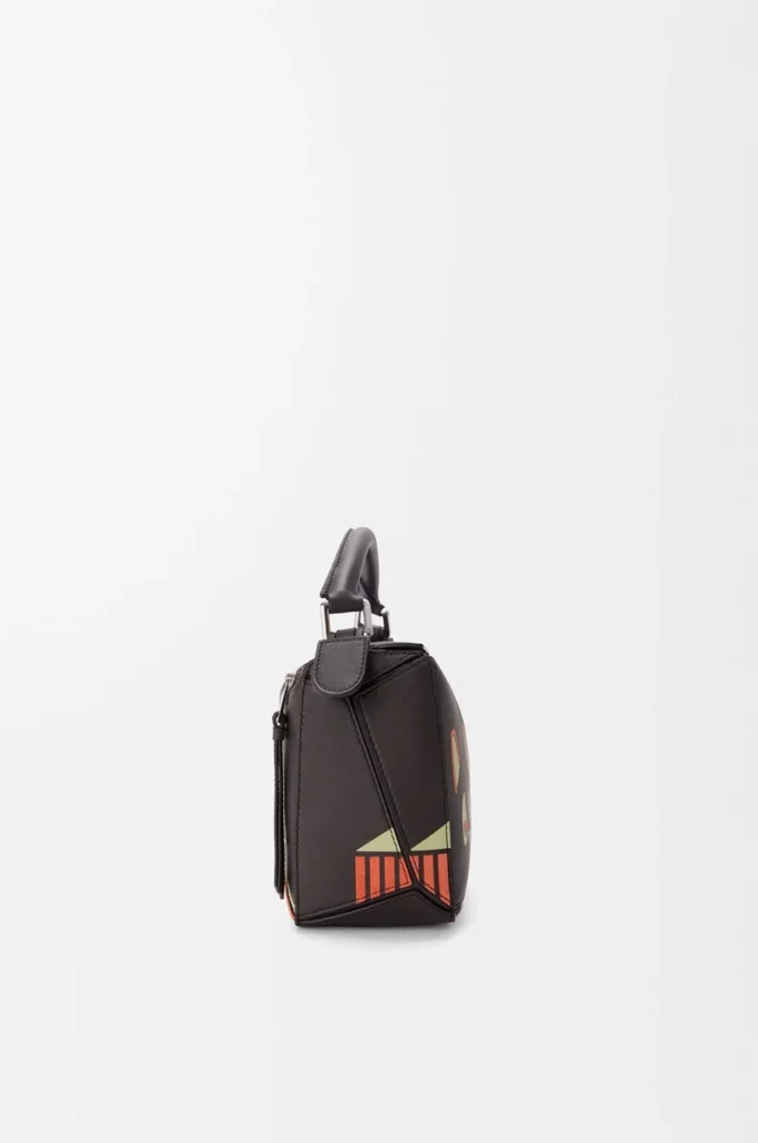 Bolso Puzzle pequeño Futurist Cat en piel de becerro clásica Dark Taupe Bolso Puzzle pequeño Futurist Cat en piel de becerro clásica Dark Taupe