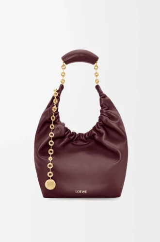 Bolso Squeeze pequeño en suave piel de cordero napa Burdeos oscuro