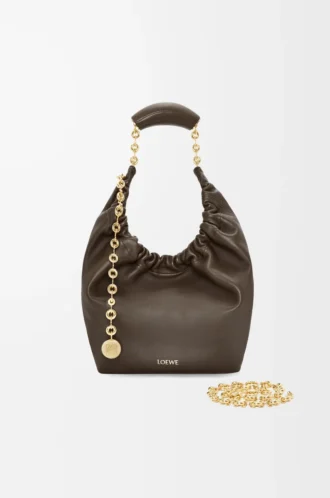 Bolso Squeeze pequeño en suave piel de cordero napa Chocolate