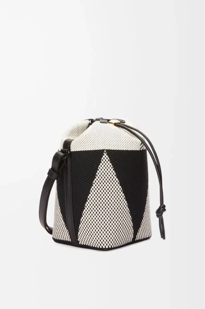 Bolso tipo cubo Small Treasure Bako en jacquard de lona y piel de becerro Natural/Negro Bolso tipo cubo Small Treasure Bako en jacquard de lona y piel de becerro Natural/Negro