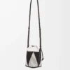 Bolso tipo cubo Small Treasure Bako en jacquard de lona y piel de becerro Natural/Negro Bolso tipo cubo Small Treasure Bako en jacquard de lona y piel de becerro Natural/Negro