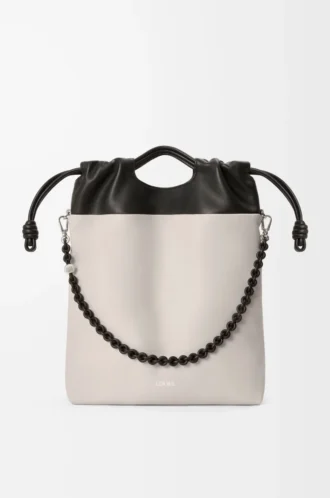 Bolso tote Flamenco en piel de cordero napa suave color fantasma claro/negro