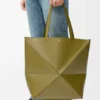 Bolso tote Puzzle Fold XL en piel de becerro brillante color oliva Bolso tote Puzzle Fold XL en piel de becerro brillante color oliva