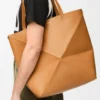 Bolso tote XL Puzzle Fold en piel de becerro brillante Warm Desert