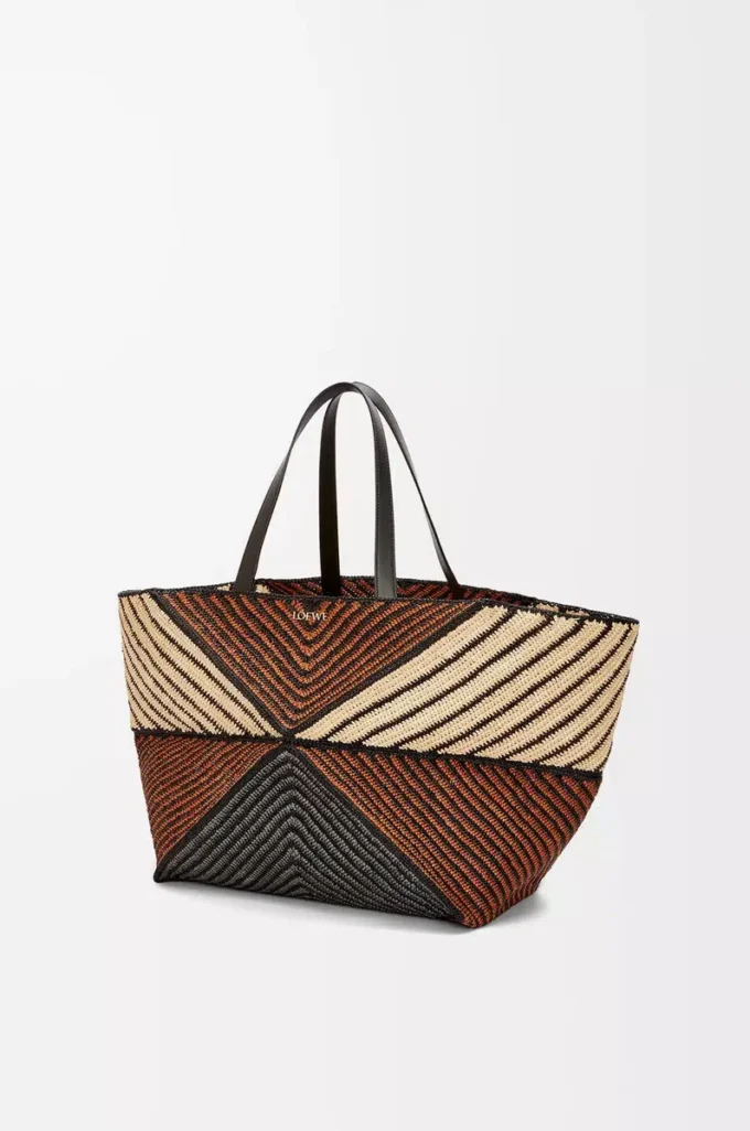 Bolso XXL Puzzle Fold en rafia Natural/Miel dorada Bolso XXL Puzzle Fold en rafia Natural/Miel dorada