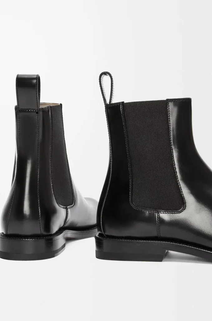 Bota Chelsea Campo en piel de becerro cepillada, color negro Bota Chelsea Campo en piel de becerro cepillada, color negro