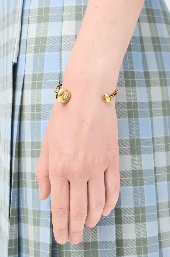Brazalete Anagram Pebble en plata de ley Oro Brazalete Anagram Pebble en plata de ley Oro
