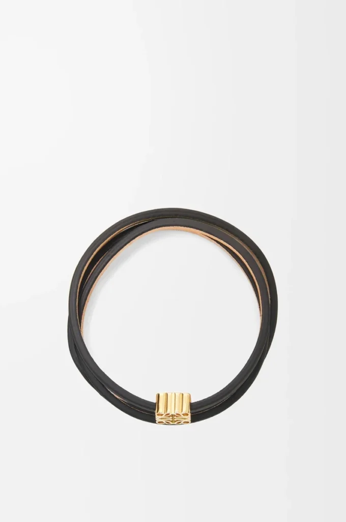 Brazalete Twist en piel de becerro negro Brazalete Twist en piel de becerro negro