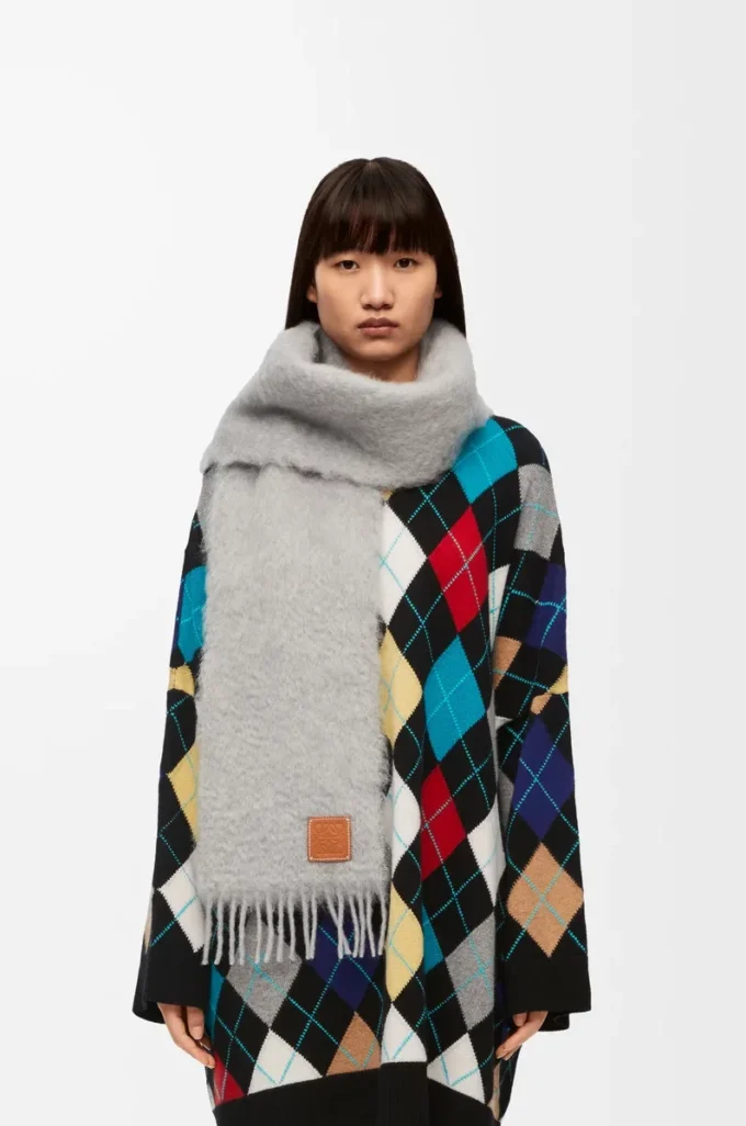 Bufanda de mohair y lana Gris claro Bufanda de mohair y lana Gris claro