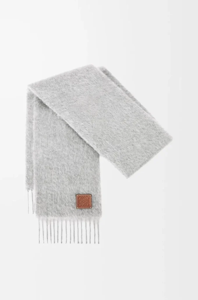 Bufanda de mohair y lana Gris claro Bufanda de mohair y lana Gris claro
