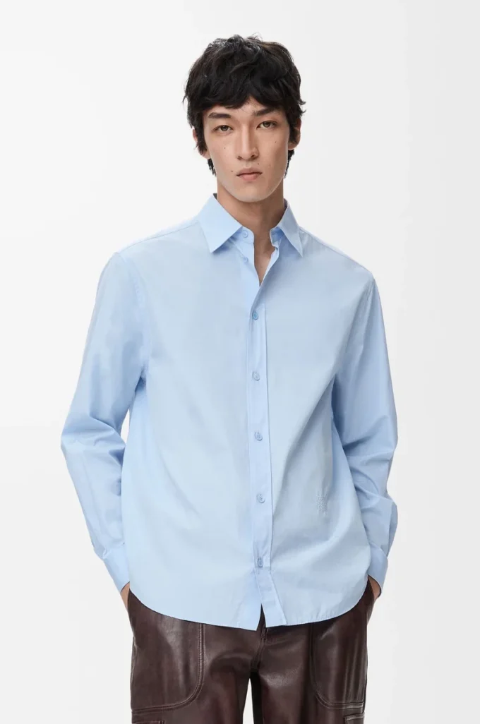 Camisa de algodón azul claro