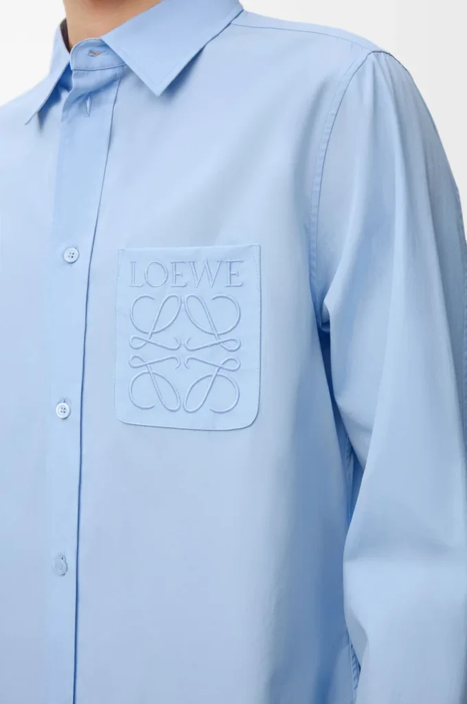 Camisa de algodón azul claro