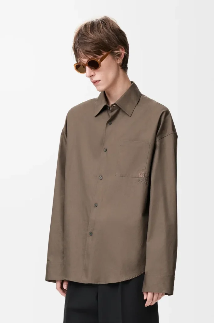 Camisa de algodón marrón caqui