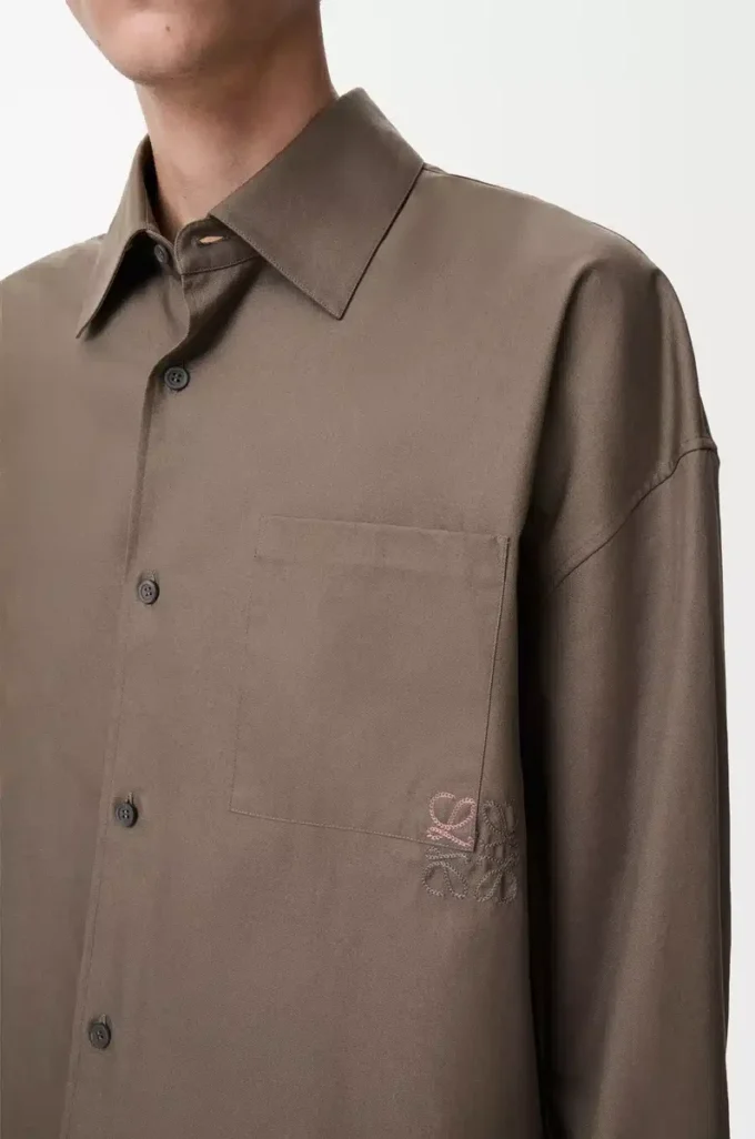 Camisa de algodón marrón caqui
