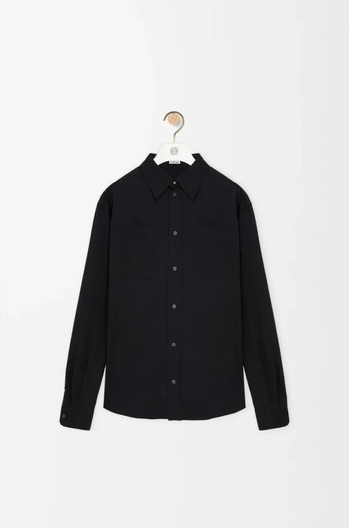 Camisa de lana. Color negro. Camisa de lana. Color negro.