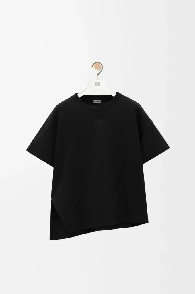 Camiseta asimétrica de mezcla de algodón, color negro Camiseta asimétrica de mezcla de algodón, color negro