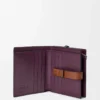 Cartera compacta con cremallera en piel de becerro granulada suave Dirty Mauve/Squirrel Cartera compacta con cremallera en piel de becerro granulada suave Dirty Mauve/Squirrel