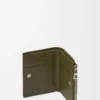 Cartera compacta y delgada en piel de becerro clásica texturizada Dark Khaki Cartera compacta y delgada en piel de becerro clásica texturizada Dark Khaki