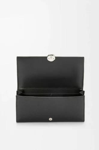 Cartera continental Pebble en piel de becerro mini grano. Negro