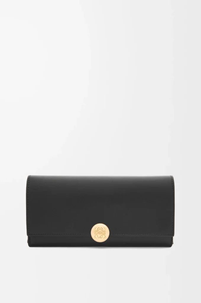 Cartera continental Pebble en piel de becerro napa brillante, color negro Cartera continental Pebble en piel de becerro napa brillante, color negro