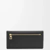 Cartera continental Pebble en piel de becerro napa brillante, color negro Cartera continental Pebble en piel de becerro napa brillante, color negro
