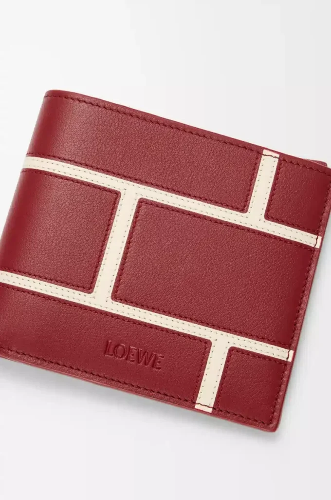 Cartera doble en piel de becerro clásica rojo quemado Cartera doble en piel de becerro clásica rojo quemado