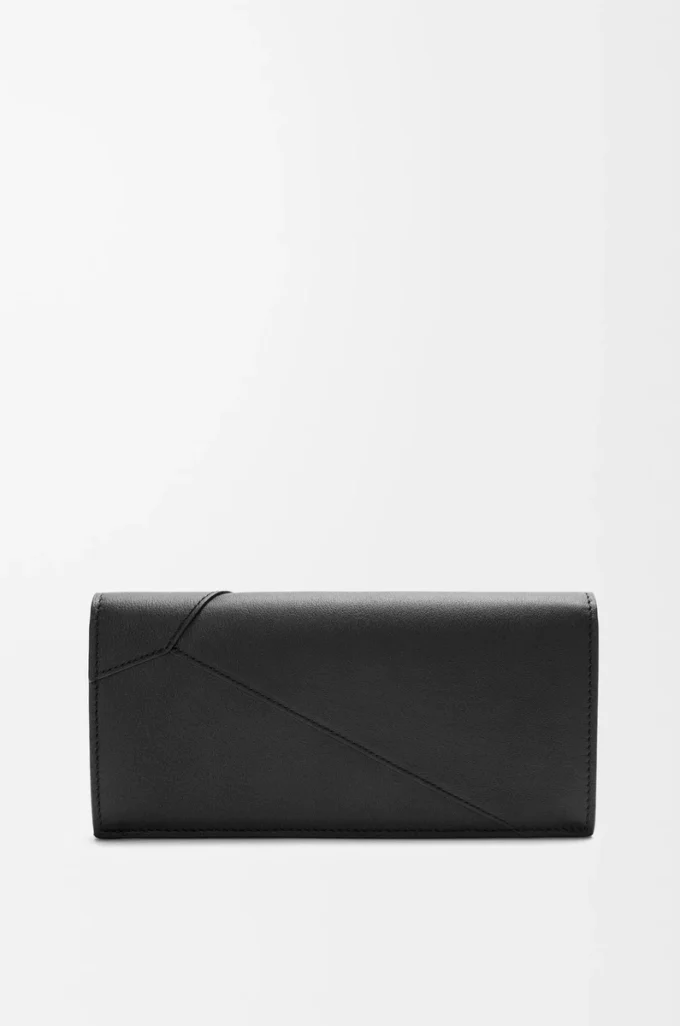 Cartera horizontal larga Puzzle en piel de becerro clásica. Cartera horizontal larga Puzzle en piel de becerro clásica.