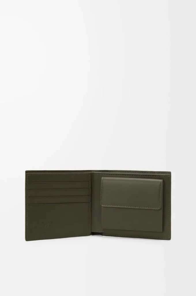 Cartera para monedas Puzzle con doble pliegue en piel de becerro clásica Dark Khaki Cartera para monedas Puzzle con doble pliegue en piel de becerro clásica Dark Khaki