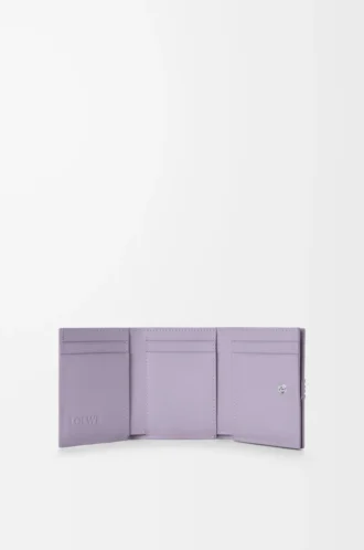Cartera tríptica Anagram en piel de becerro granulada Dirty Mauve