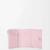 Cartera vertical pequeña Anagram en piel de becerro granulada color Blossom Cartera vertical pequeña Anagram en piel de becerro granulada color Blossom