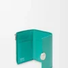 Cartera vertical pequeña Pebble en piel de becerro granulada Aquamarine