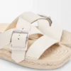 Chanclas espadrilles con forma de pétalo en suave piel de becerro. Blanco