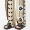 Chanclas Foam Pebble Negro/Dorado Chanclas Foam Pebble Negro/Dorado
