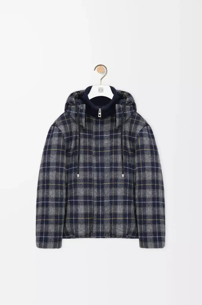 Chaqueta acolchada de lana azul marino oscuro Chaqueta acolchada de lana azul marino oscuro