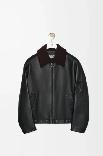Chaqueta bomber de piel de cordero napa. Negro/Marrón.
