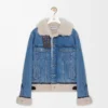 Chaqueta camionera en denim y piel de oveja azul denim Chaqueta camionera en denim y piel de oveja azul denim