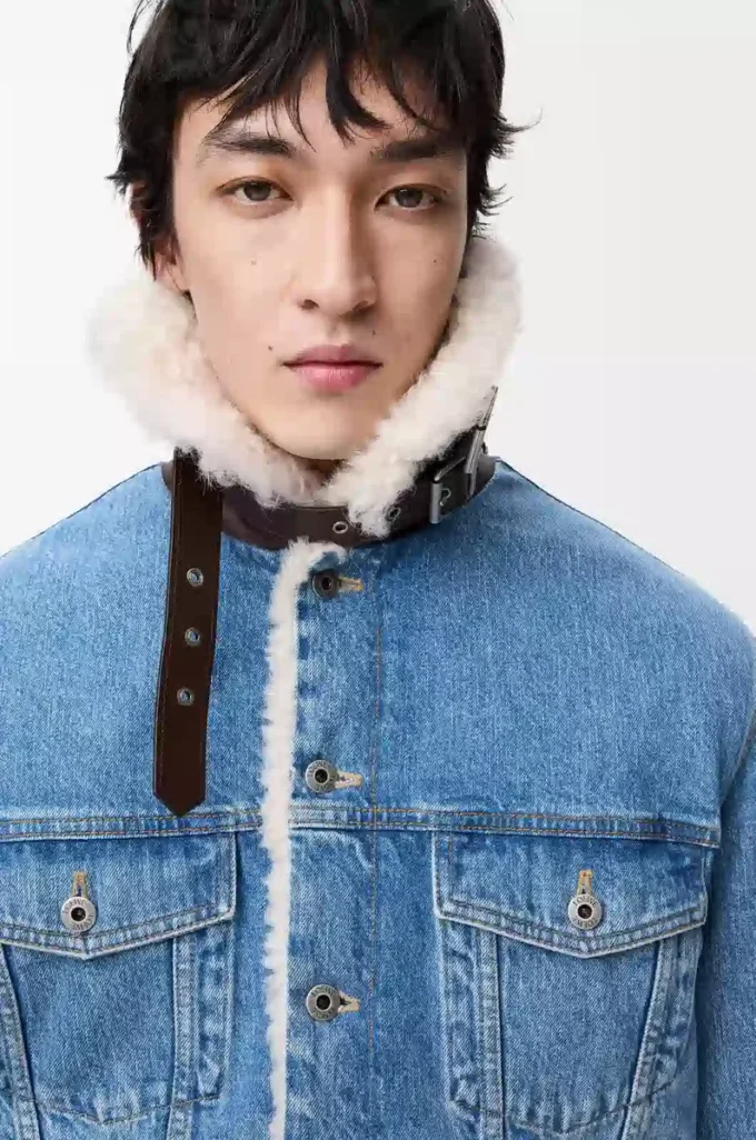 Chaqueta camionera en denim y piel de oveja azul denim Chaqueta camionera en denim y piel de oveja azul denim