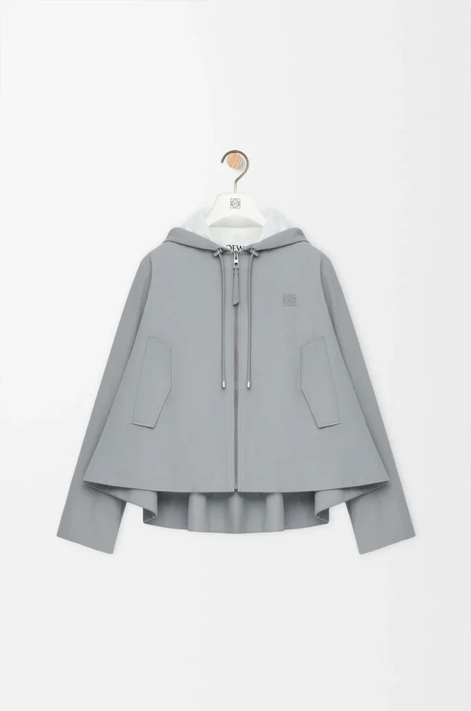 Chaqueta con capucha de algodón gris claro Chaqueta con capucha de algodón gris claro