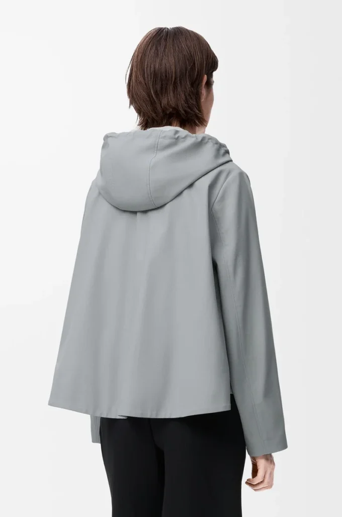Chaqueta con capucha de algodón gris claro Chaqueta con capucha de algodón gris claro