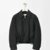 Chaqueta con cinturón de lana negra Chaqueta con cinturón de lana negra