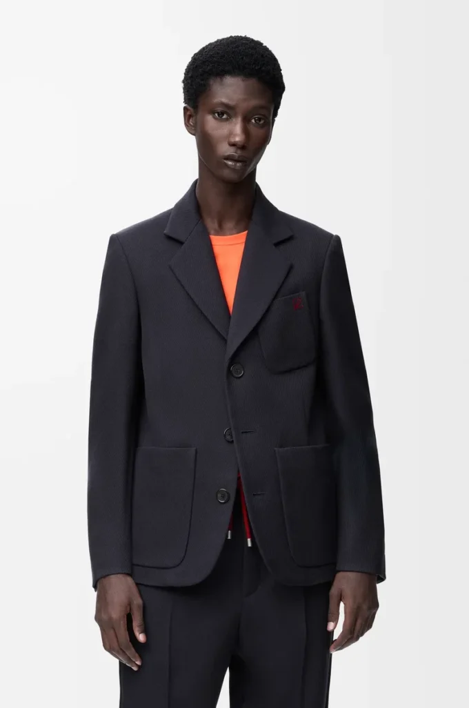 Chaqueta de lana azul marino oscuro Chaqueta de lana azul marino oscuro