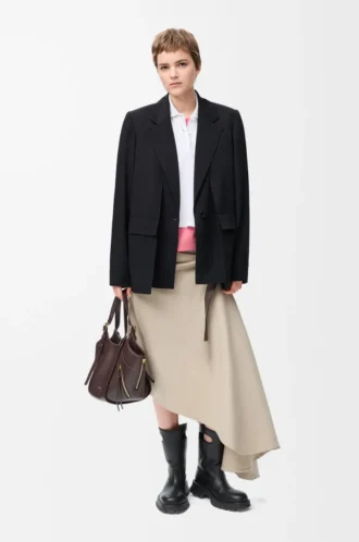 Chaqueta de lana negra
