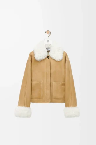Chaqueta de piel de oveja blanca/dorada