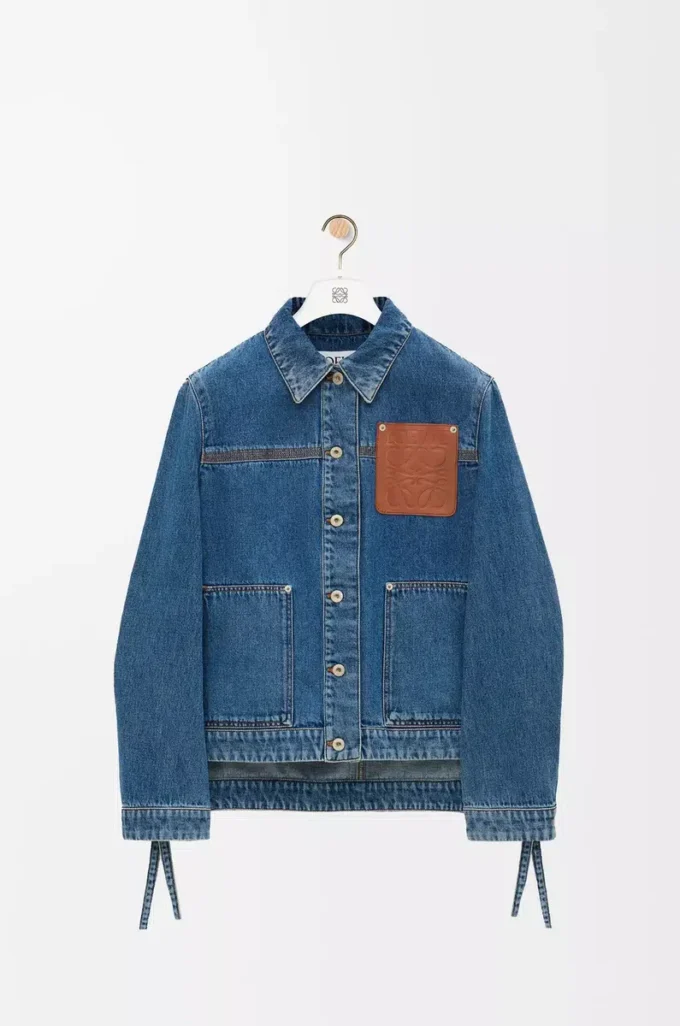 Chaqueta de trabajo en denim azul vaquero Chaqueta de trabajo en denim azul vaquero