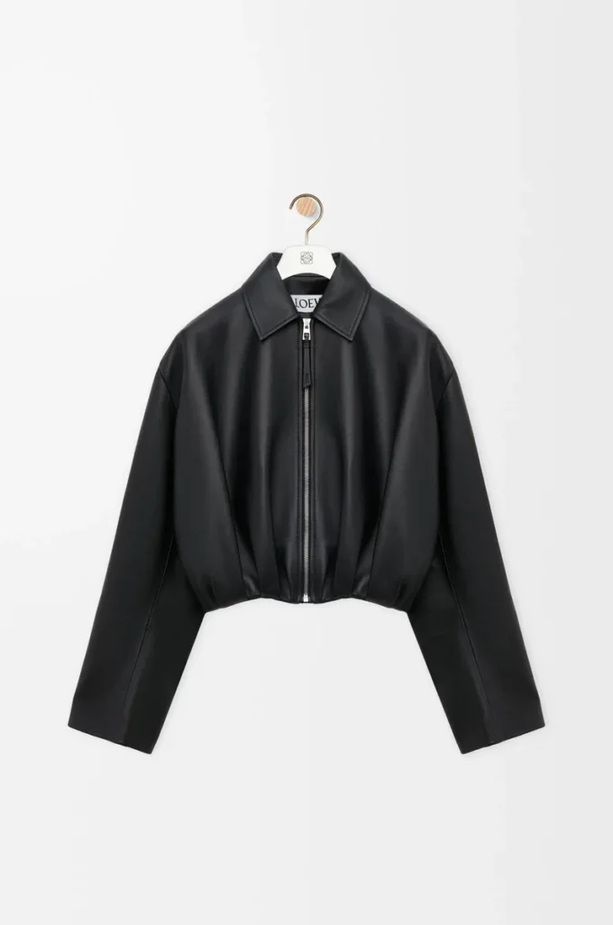 Chaqueta drapeada de piel de cordero napa. Negro Chaqueta drapeada de piel de cordero napa. Negro