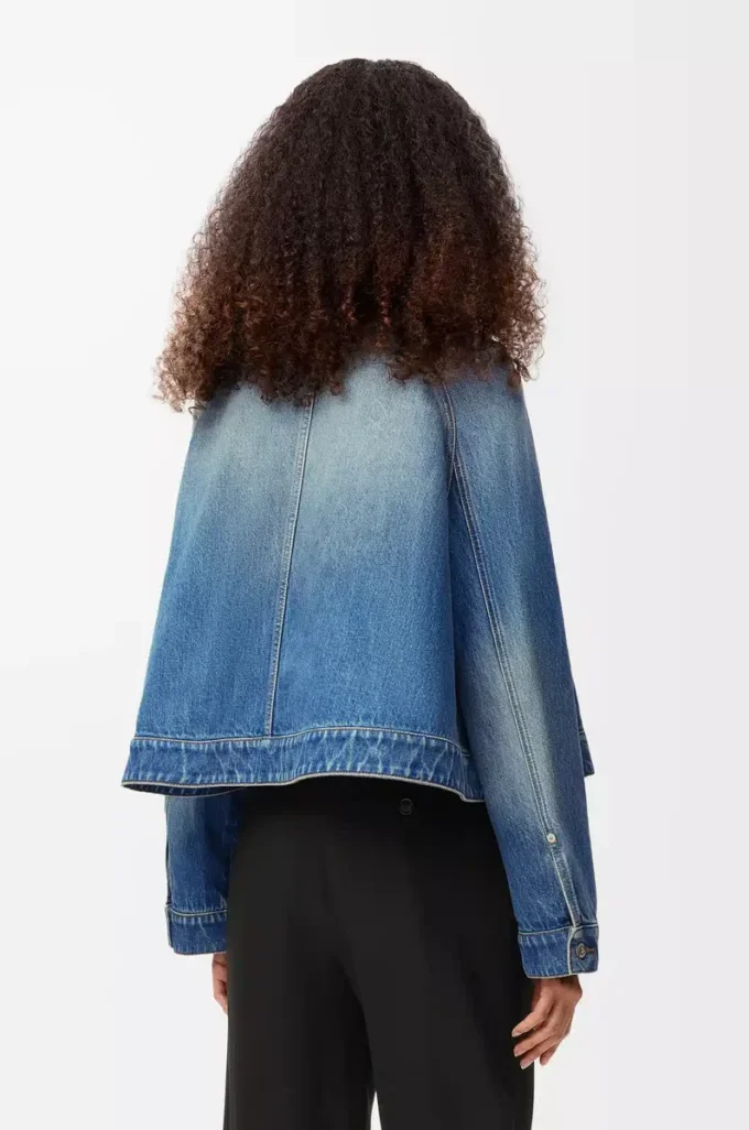 Chaqueta trapecio en denim azul denim Chaqueta trapecio en denim azul denim