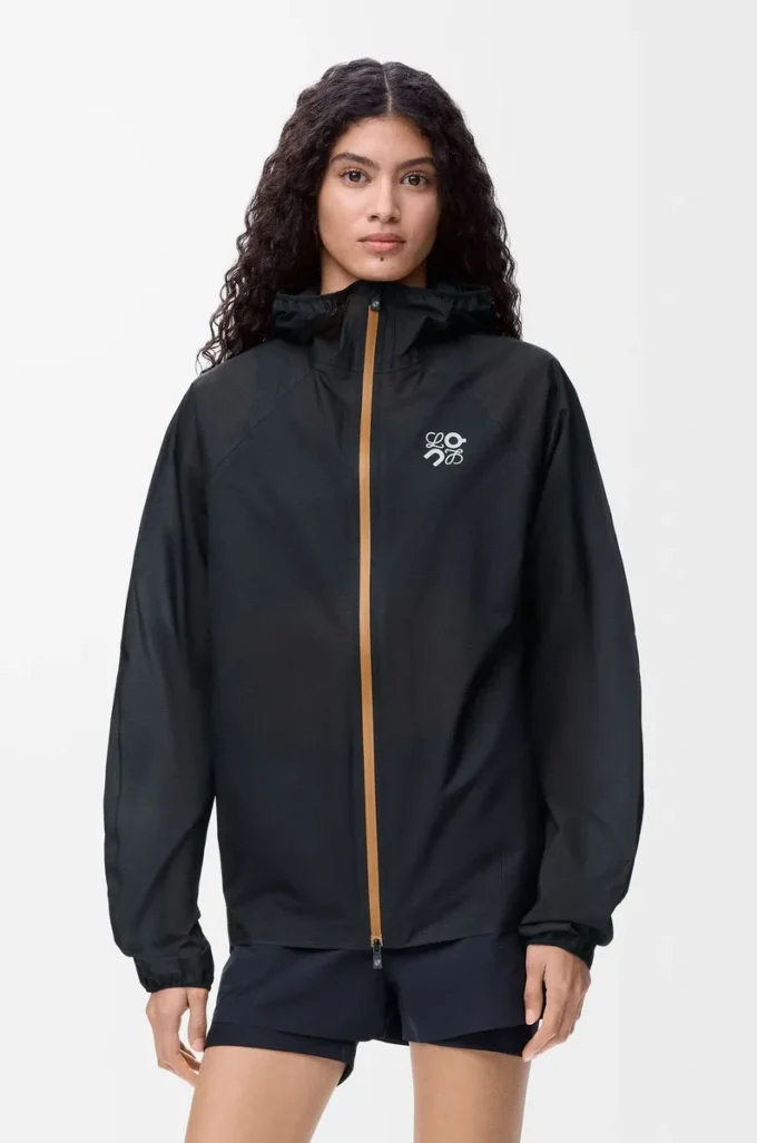 Chaqueta Ultra en tejido técnico negro Chaqueta Ultra en tejido técnico negro