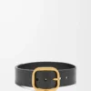 Cinturón suave y redondeado en piel de becerro clásica Negro/Latón vintage Cinturón suave y redondeado en piel de becerro clásica Negro/Latón vintage